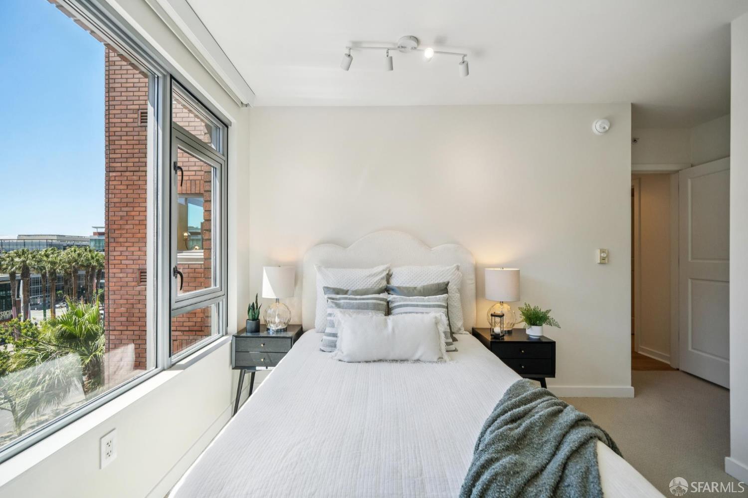 Photo #32: 426138337 Listing: Photo #32