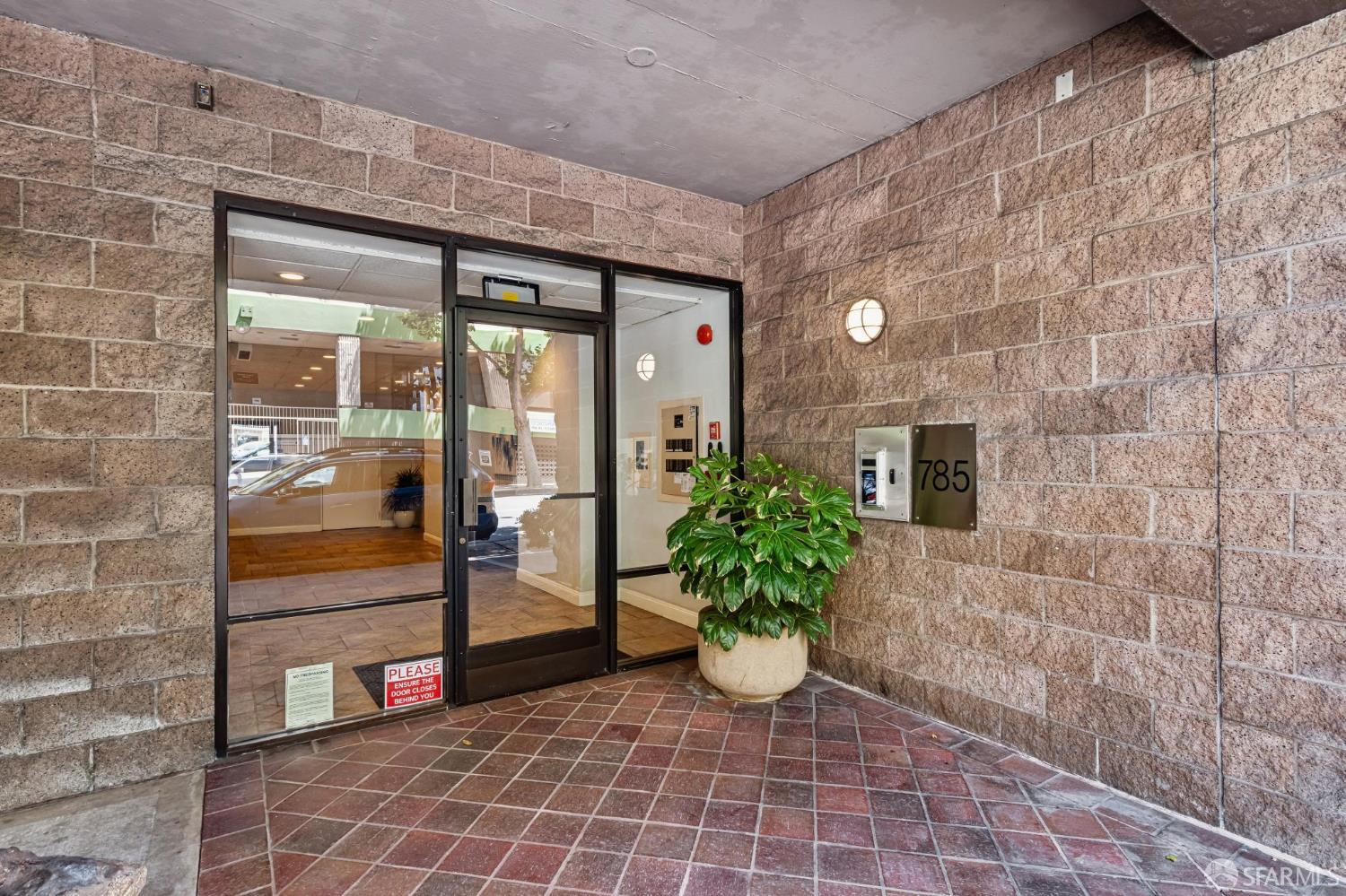 Photo #43: 426138212 Listing: Photo #43