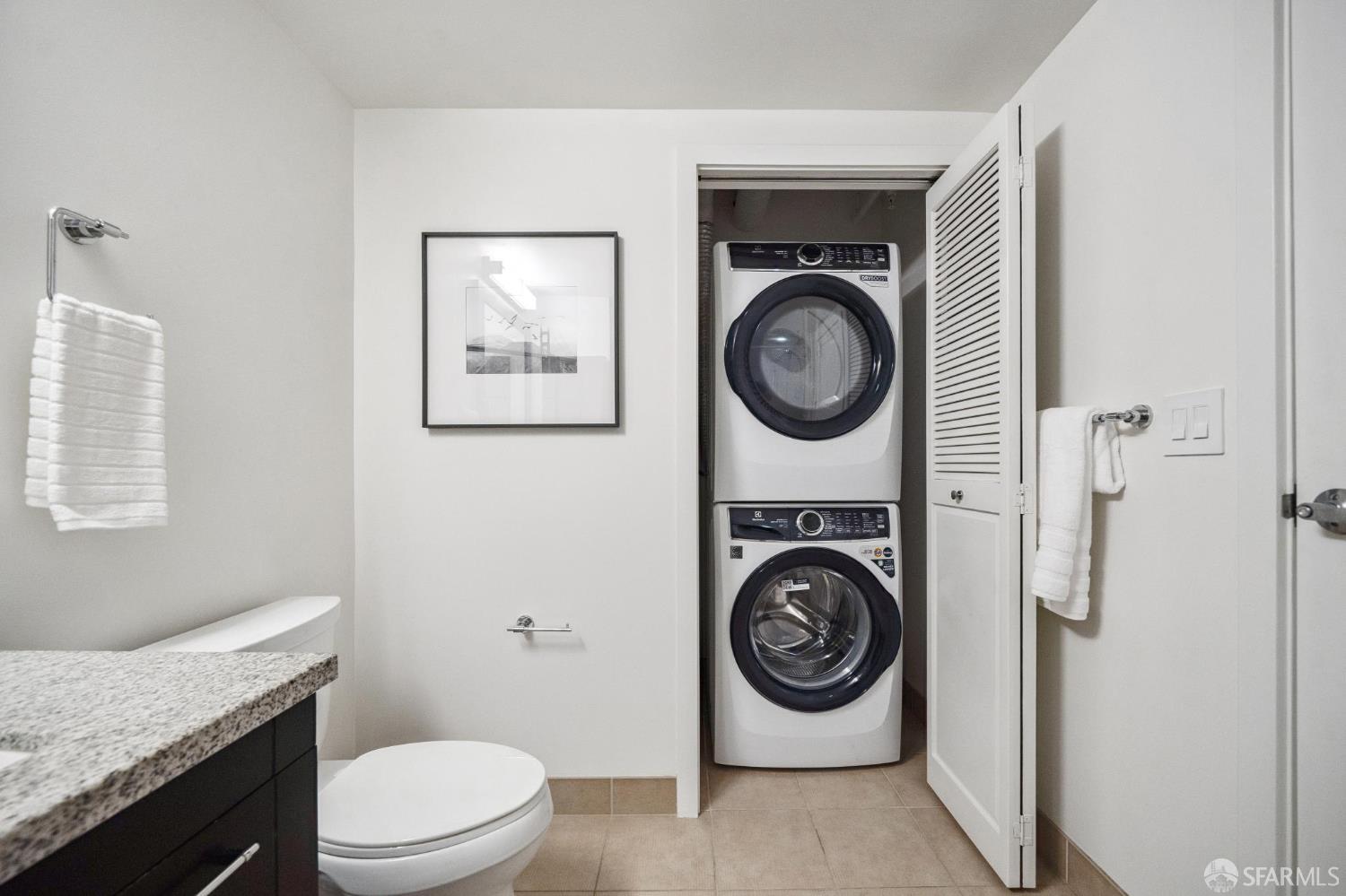 Photo #28: 426138337 Listing: Photo #28