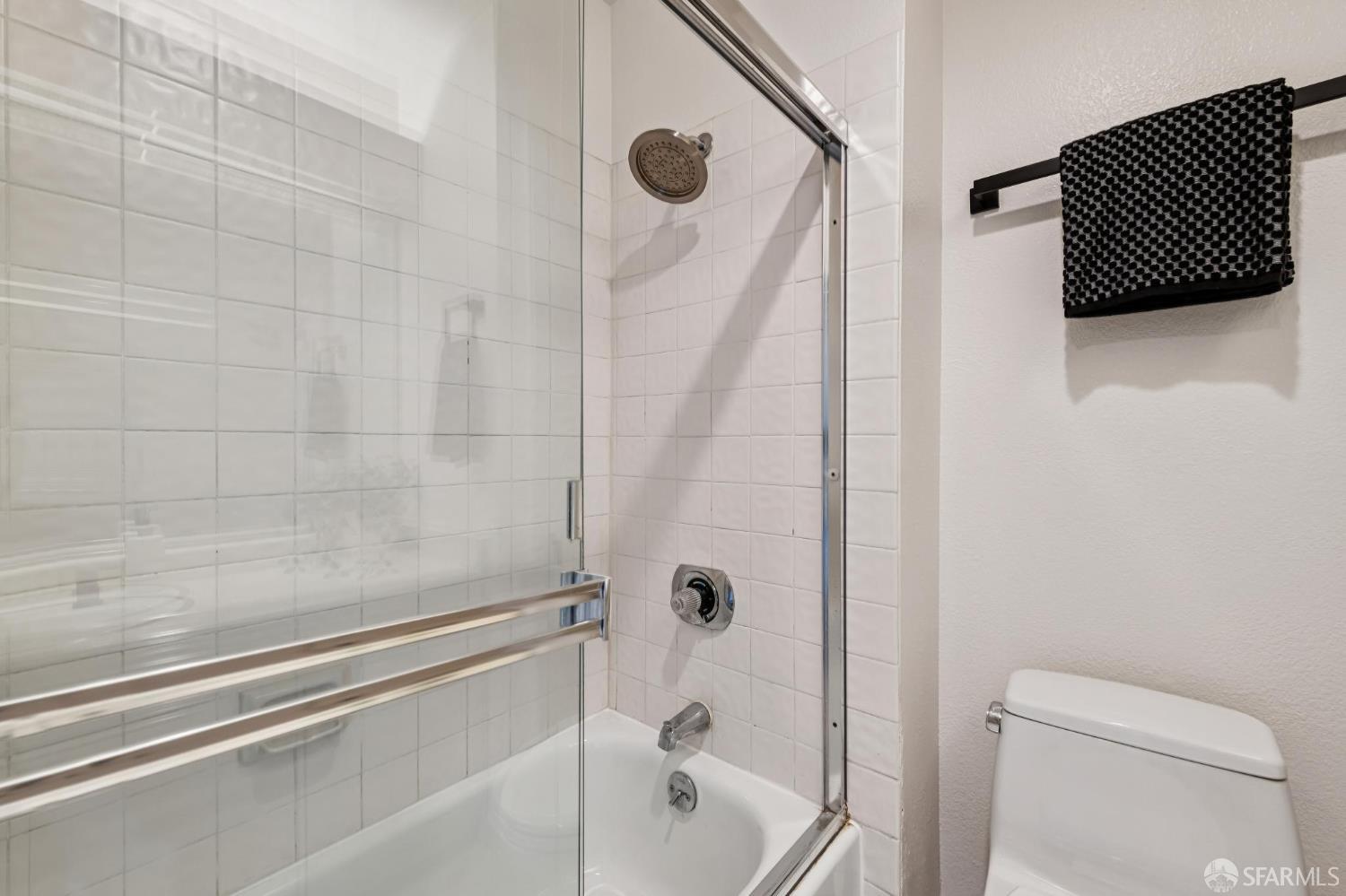 Photo #28: 426138212 Listing: Photo #28