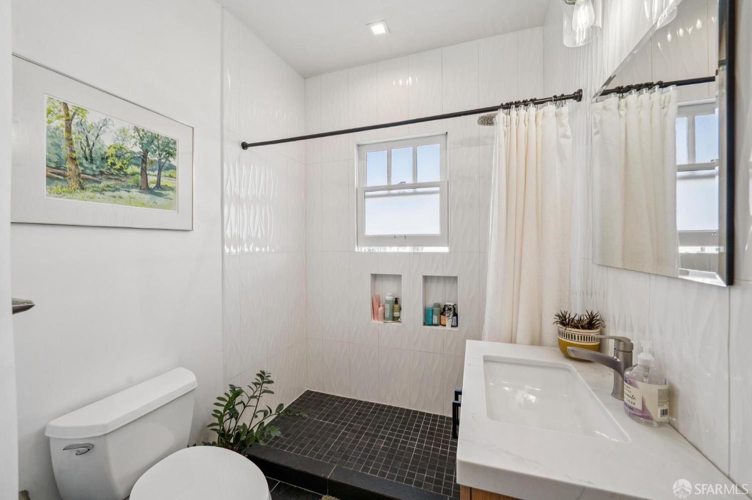 Photo #20: 426138546 Listing: Photo #20