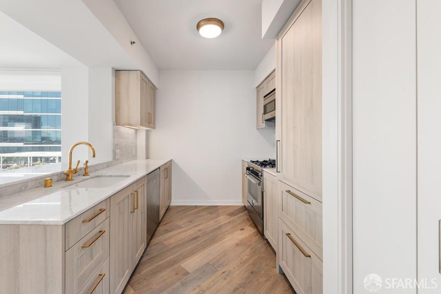 Photo #6: 426128975 Listing: Photo #6