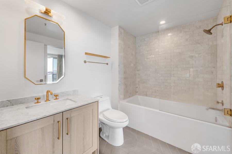 Photo #11: 426128975 Listing: Photo #11