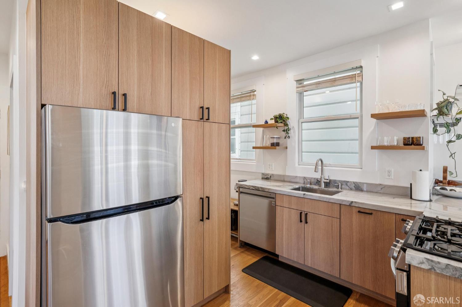 Photo #11: 426138546 Listing: Photo #11