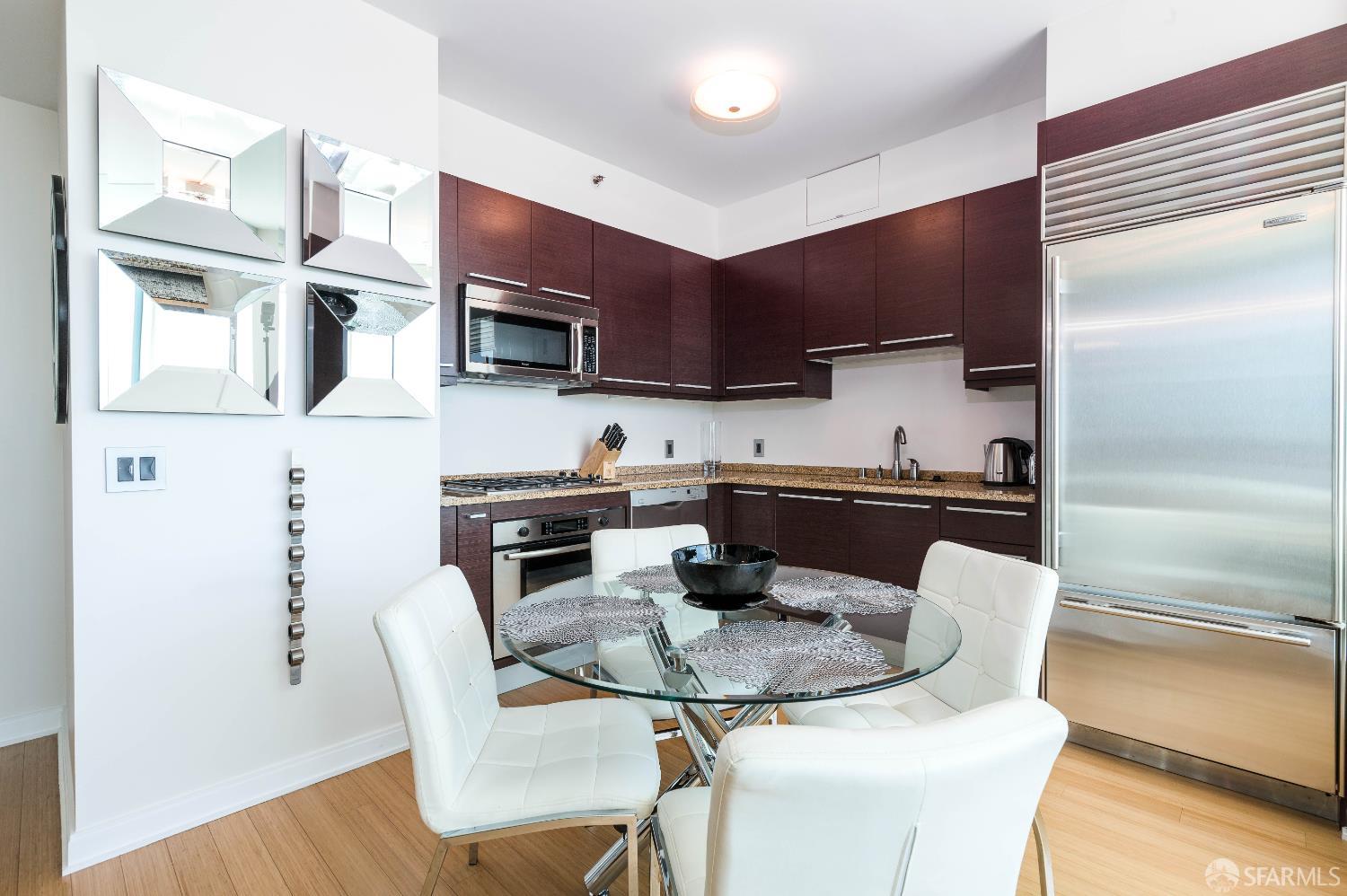 Photo #3: 426128443 Listing: Photo #3