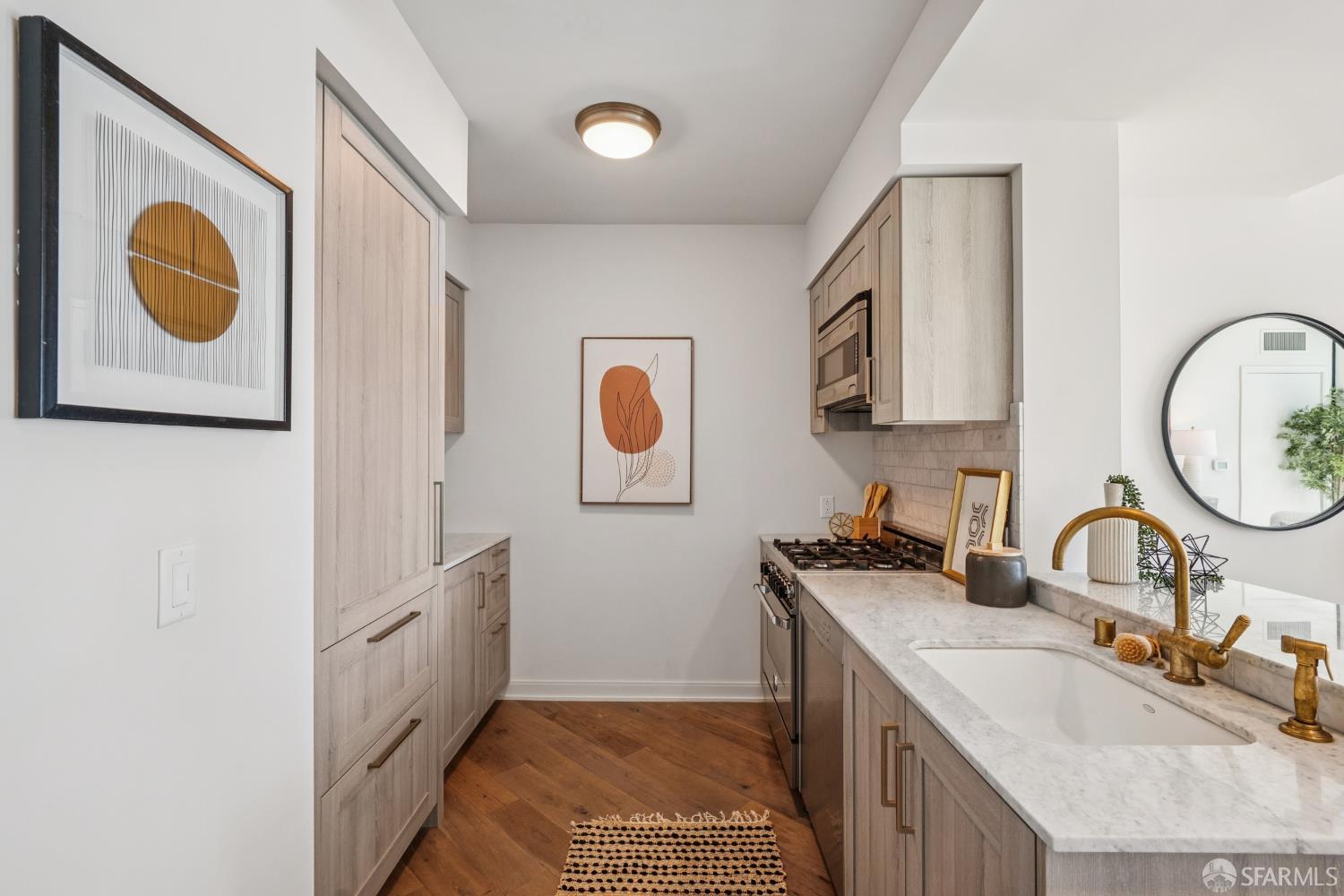Photo #9: 426121583 Listing: Photo #9