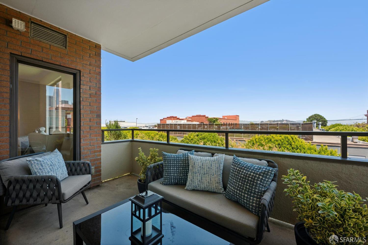 Photo #13: 426138868 Listing: Photo #13