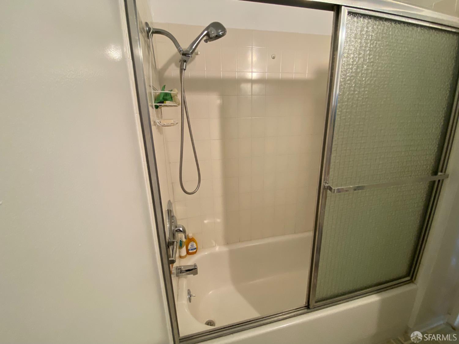 Photo #9: 426119462 Listing: Photo #9