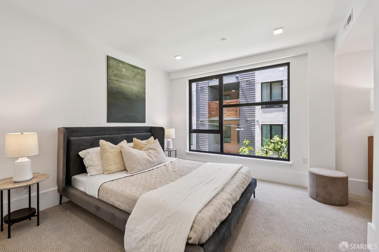 Photo #10: 426138608 Listing: Photo #10
