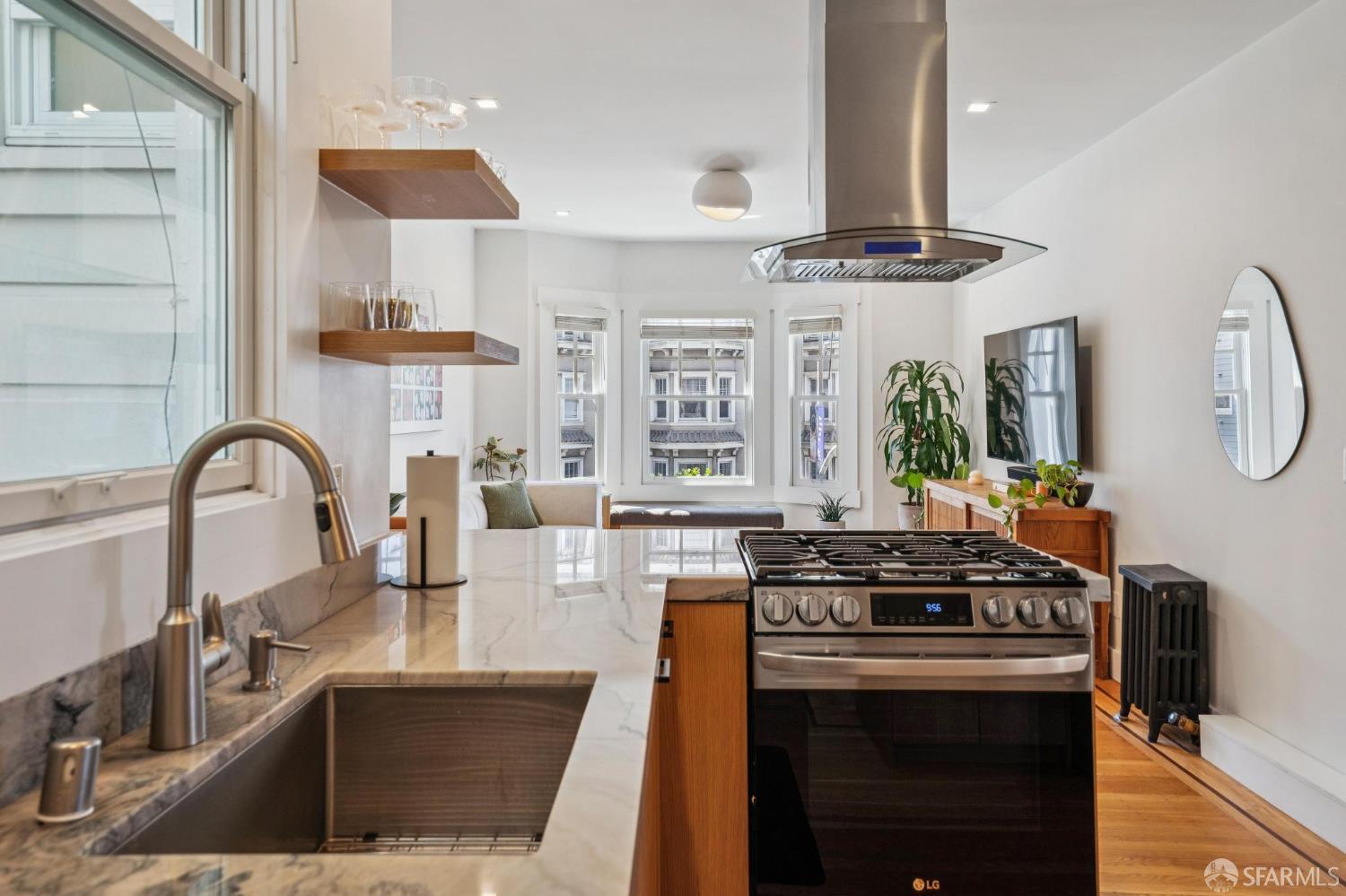 Photo #10: 426138546 Listing: Photo #10