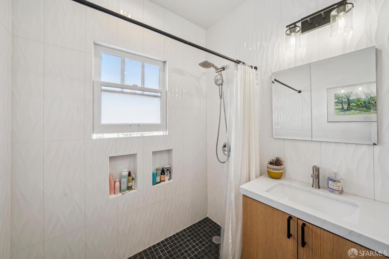 Photo #21: 426138546 Listing: Photo #21