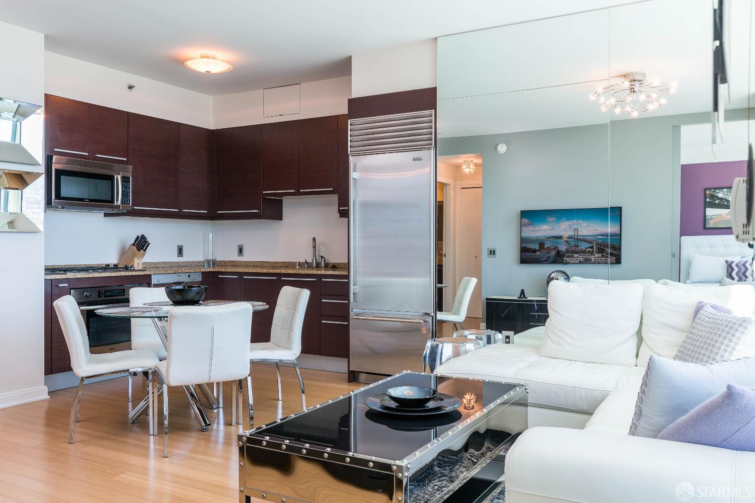 Photo #5: 426128443 Listing: Photo #5