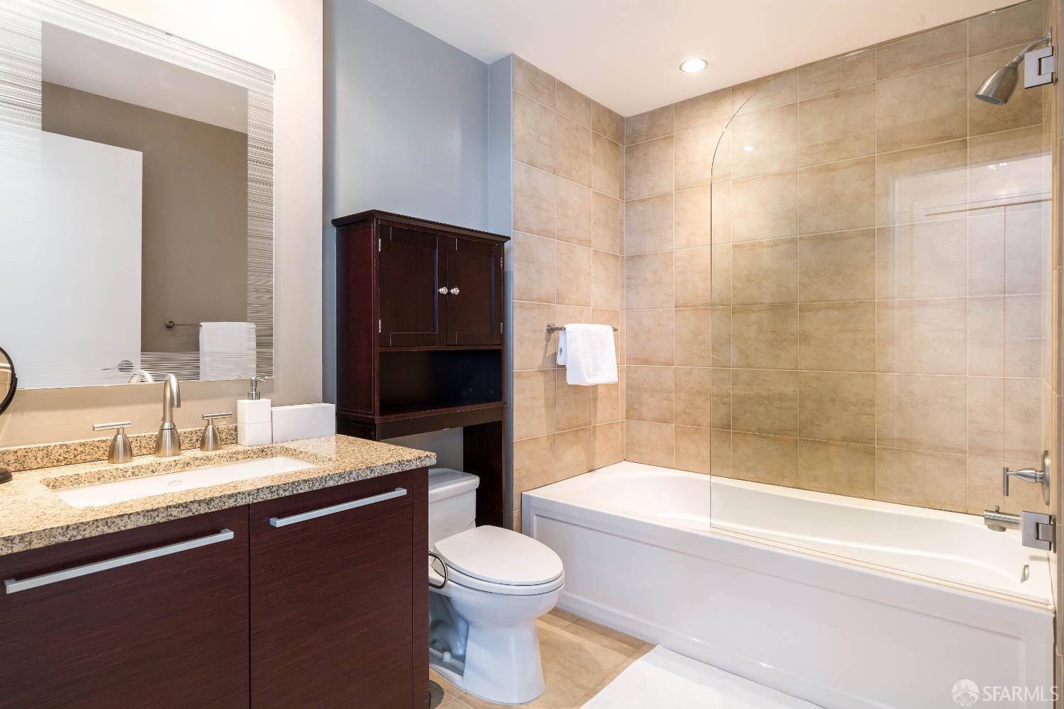Photo #7: 426128443 Listing: Photo #7