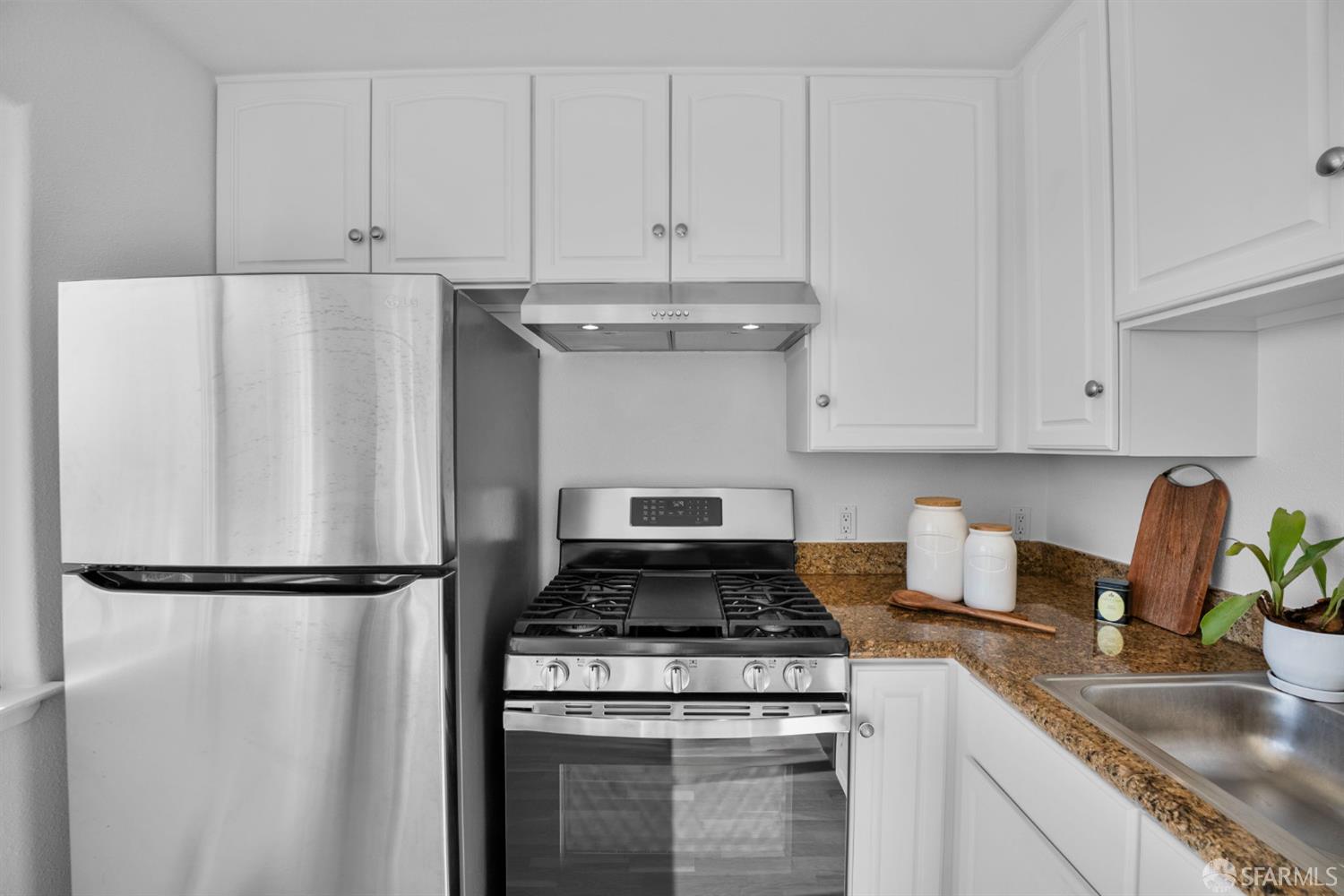 Photo #7: 426137131 Listing: Photo #7