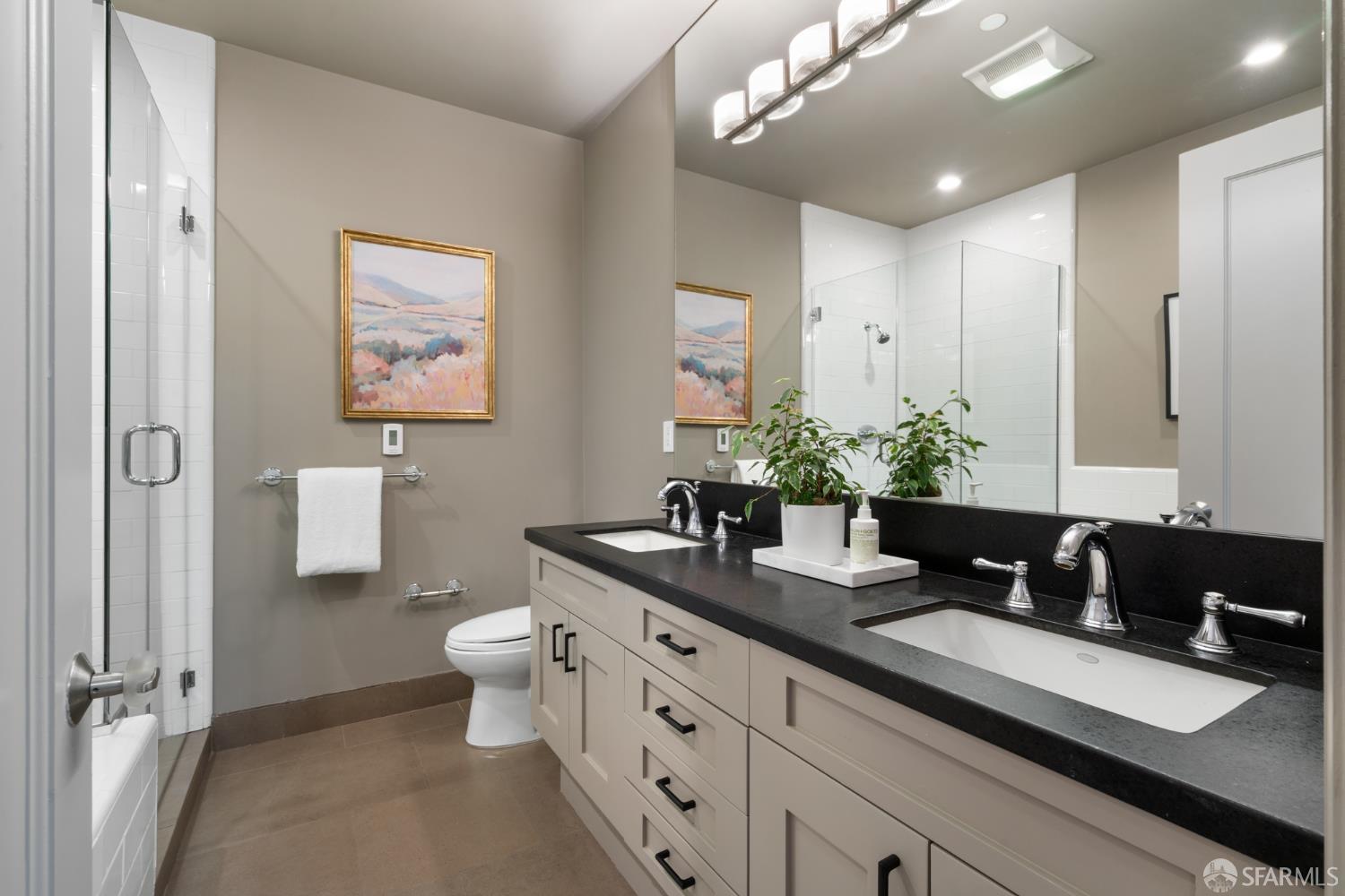Photo #18: 426138935 Listing: Photo #18
