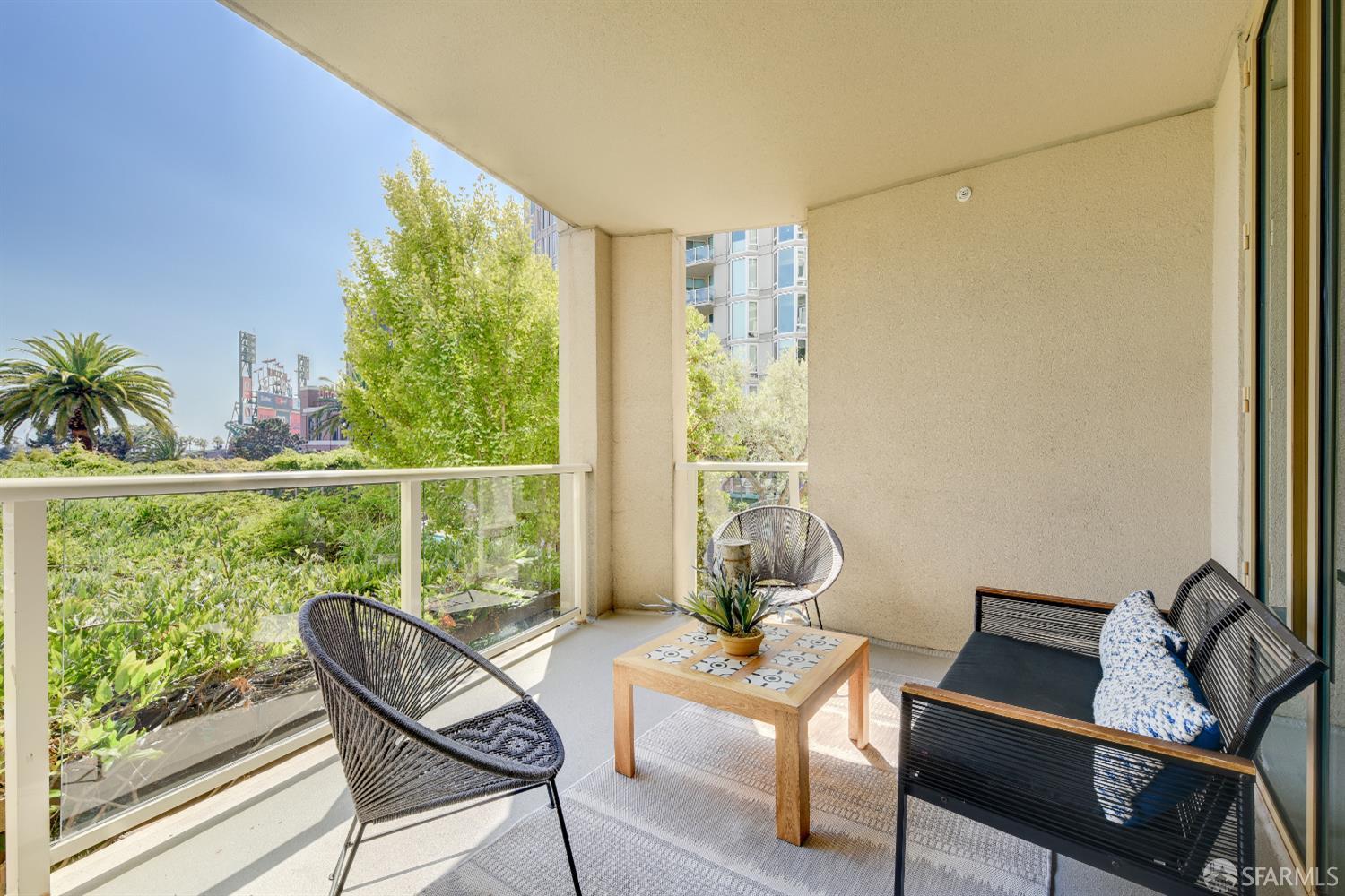 Photo #3: 426139078 Listing: Photo #3
