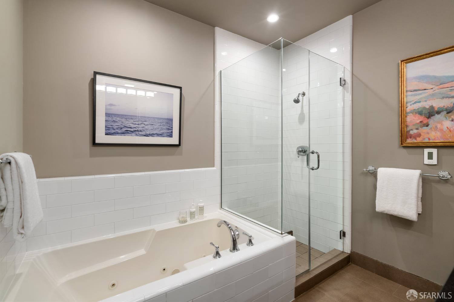 Photo #19: 426138935 Listing: Photo #19
