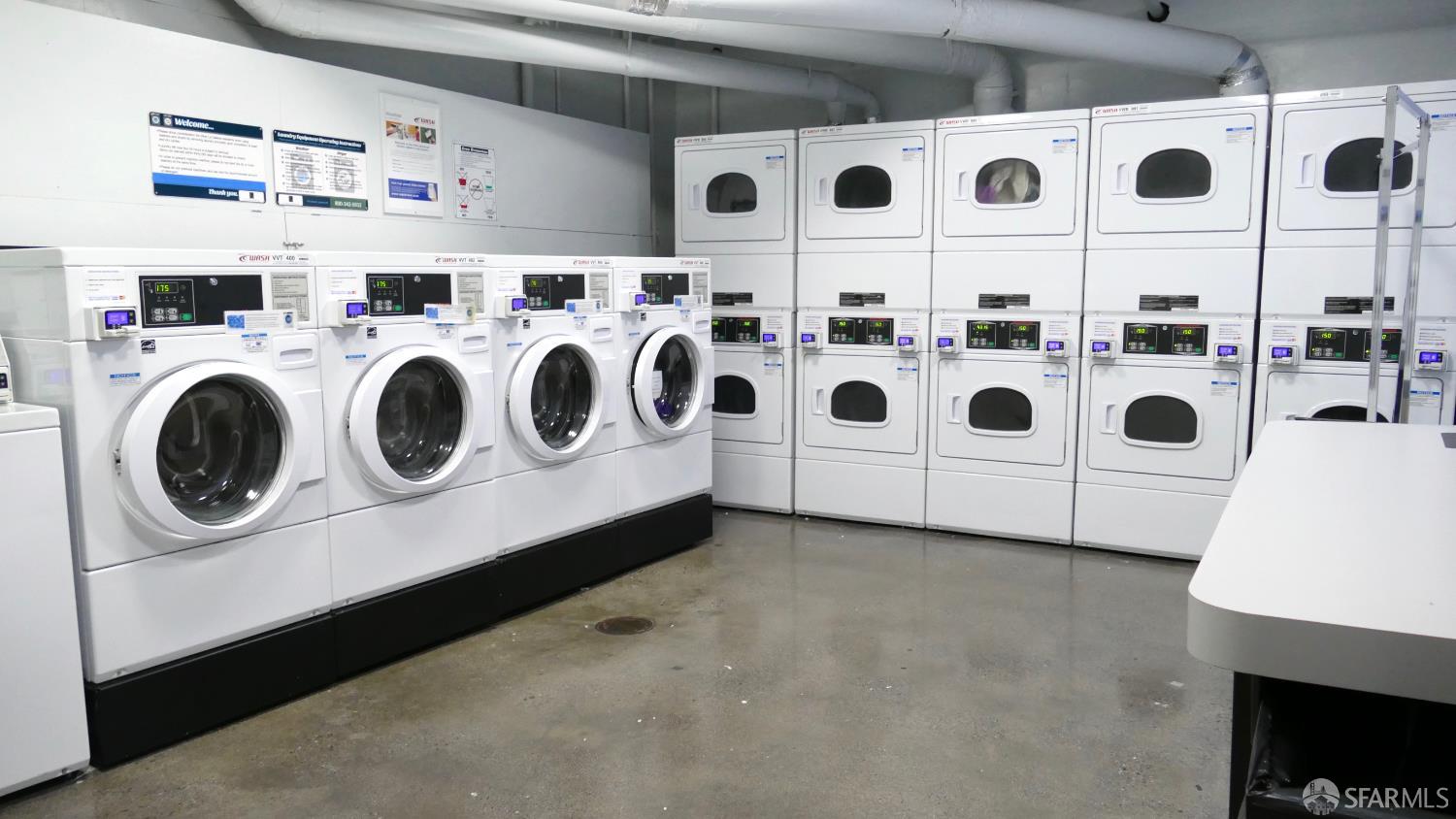 Photo #14: 426139086 Listing: Photo #14