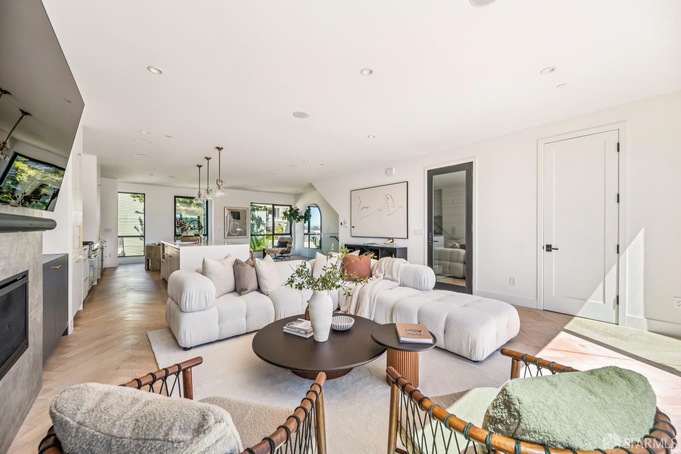 Photo #25: 426132234 Listing: Photo #25