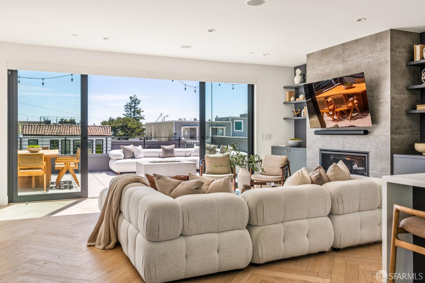 Photo #8: 426132234 Listing: Photo #8