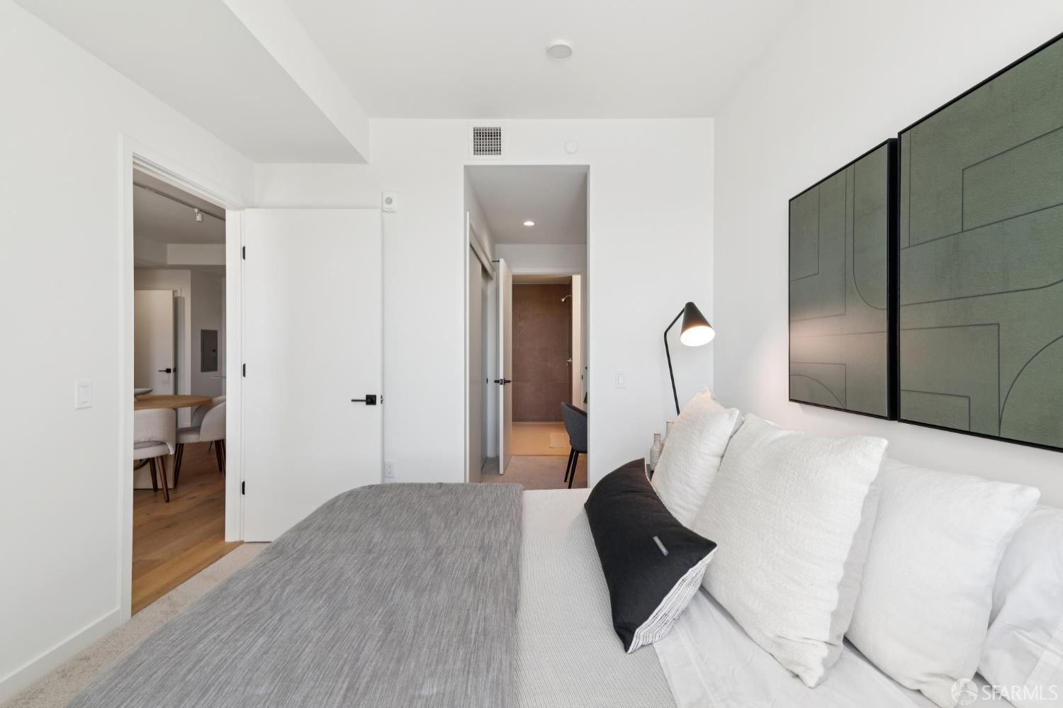Photo #12: 426139130 Listing: Photo #12