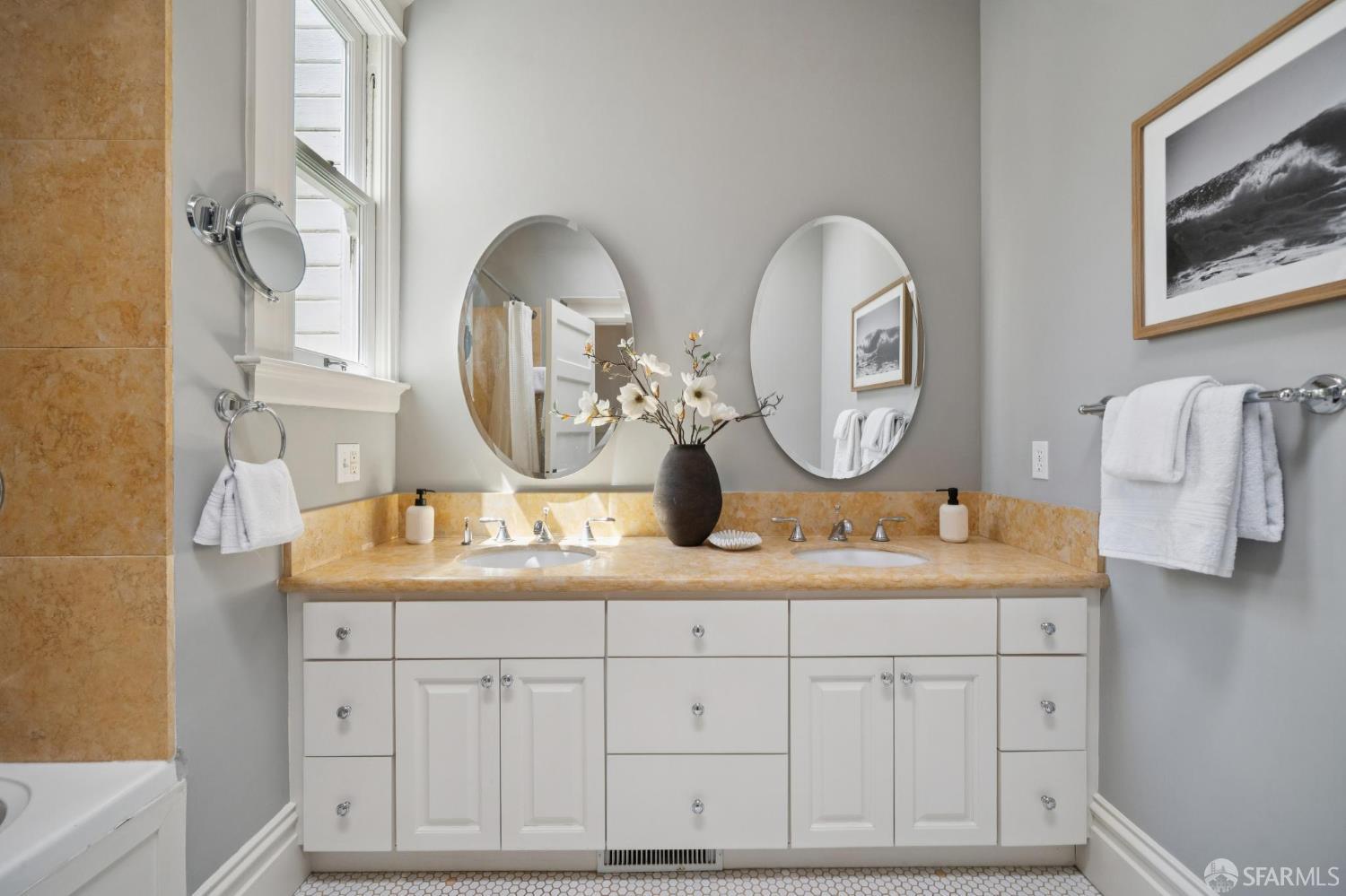 Photo #30: 426138996 Listing: Photo #30