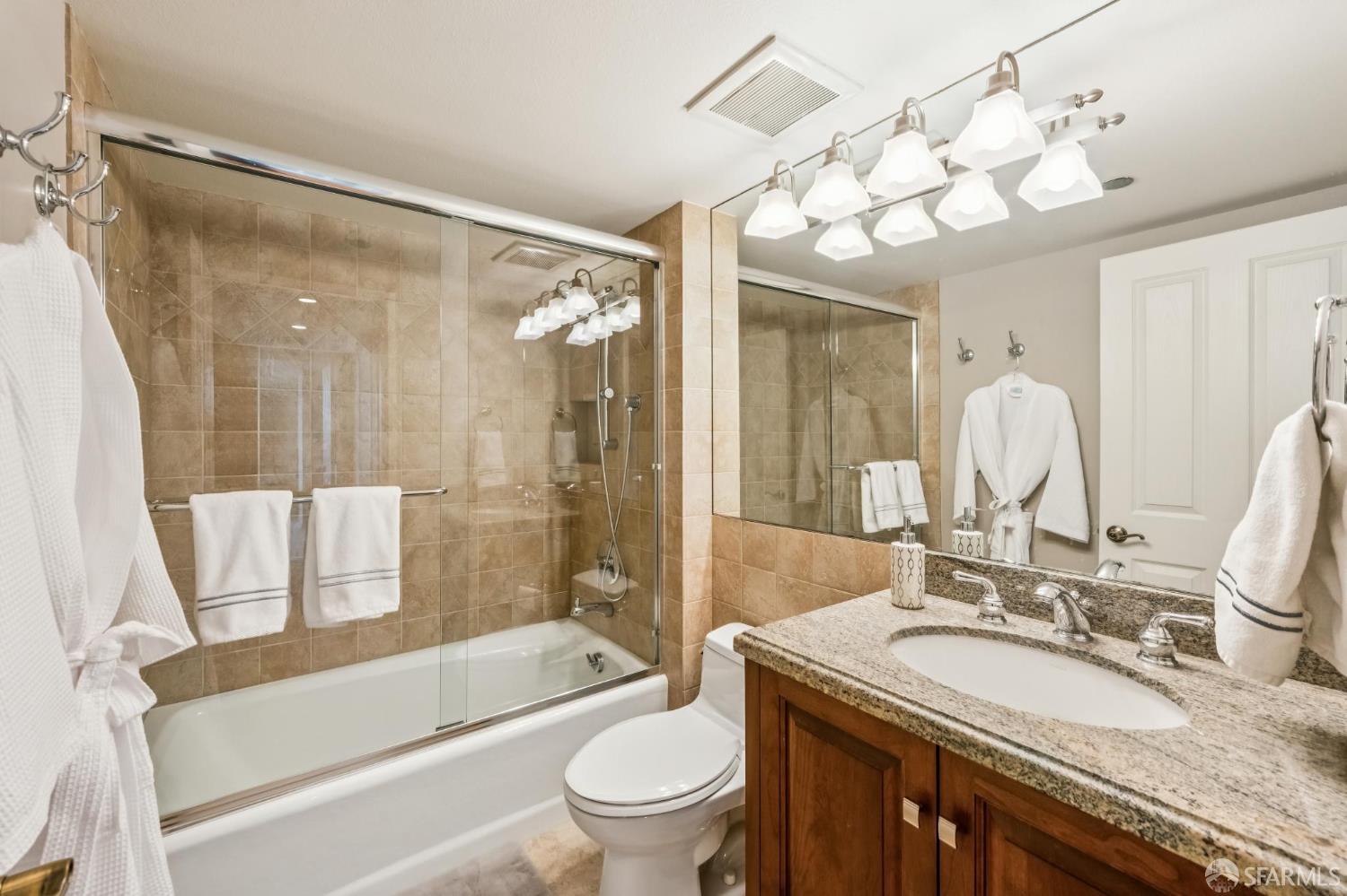 Photo #41: 426138184 Listing: Photo #41