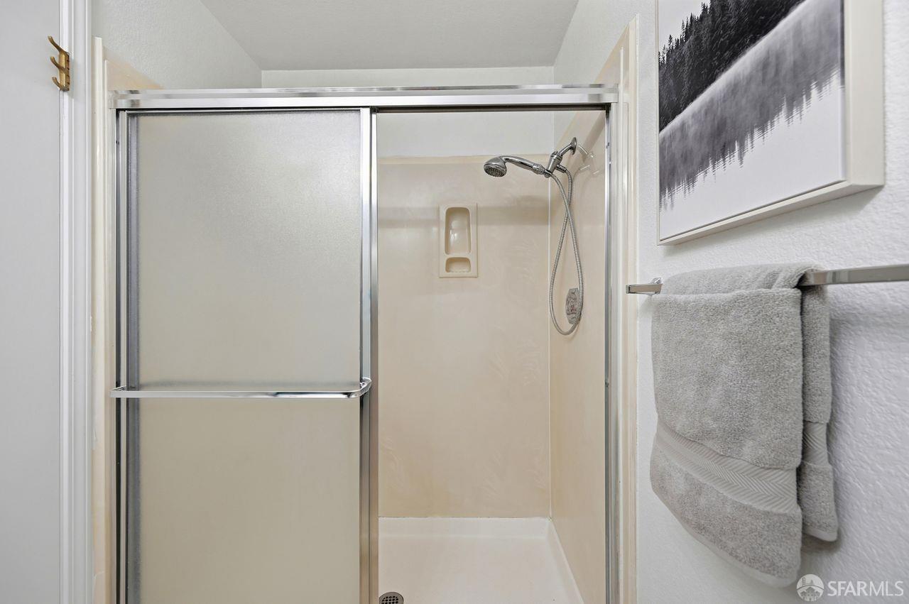 Photo #29: 426117703 Listing: Photo #29
