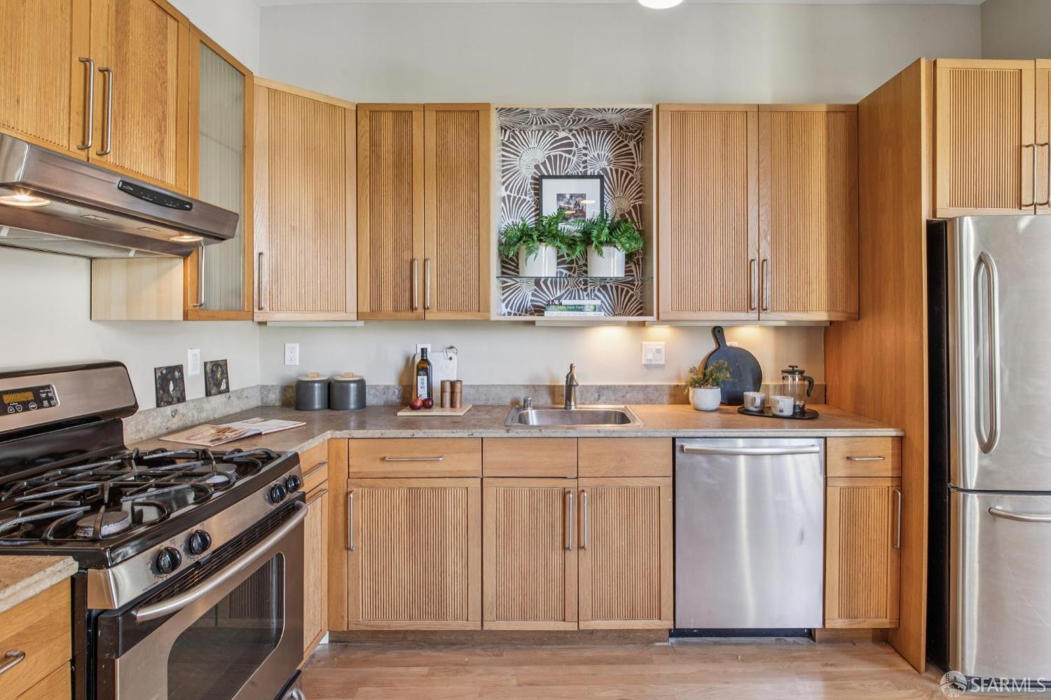 Photo #8: 426138277 Listing: Photo #8