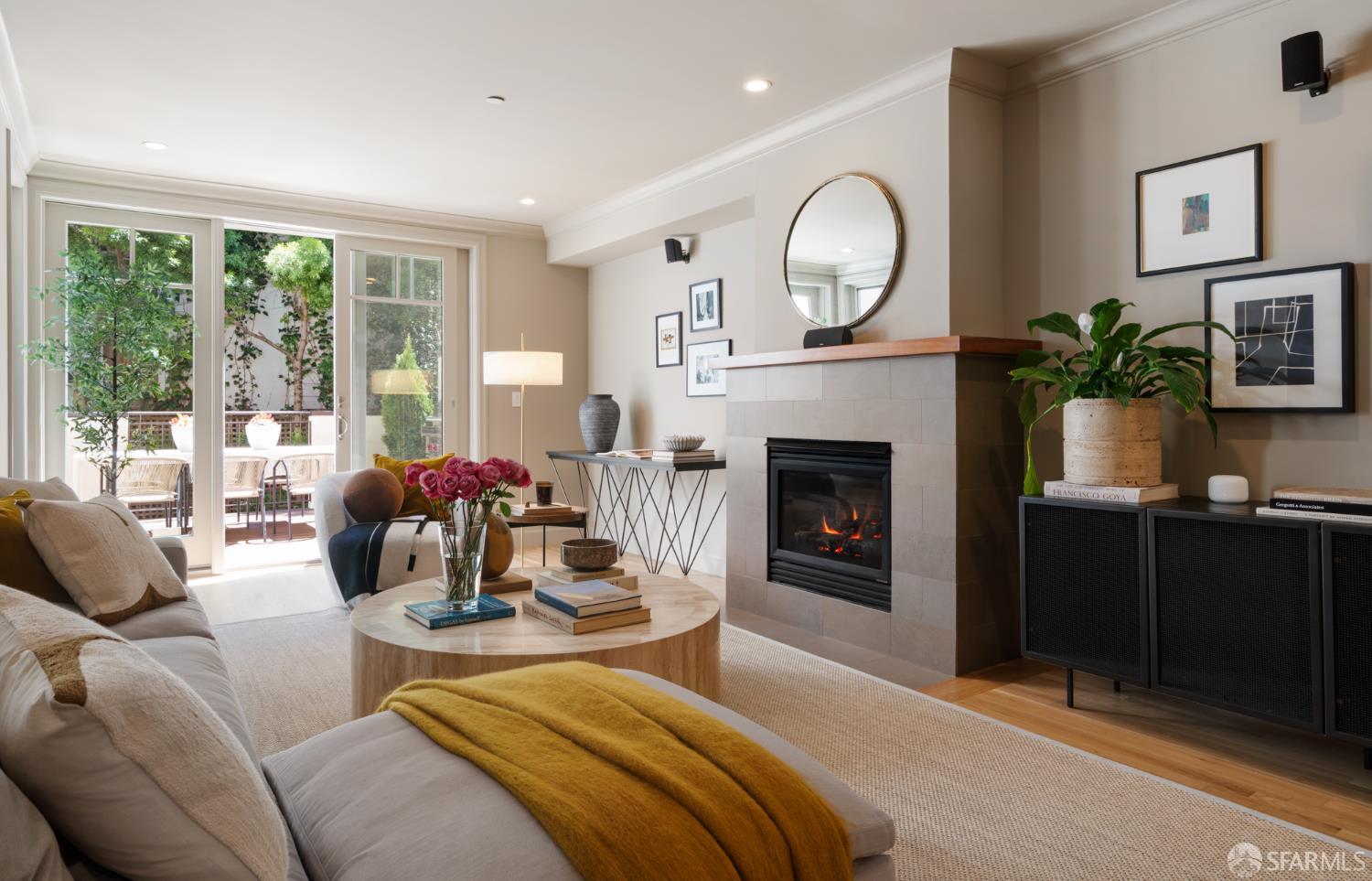 Photo #2: 426138935 Listing: Photo #2
