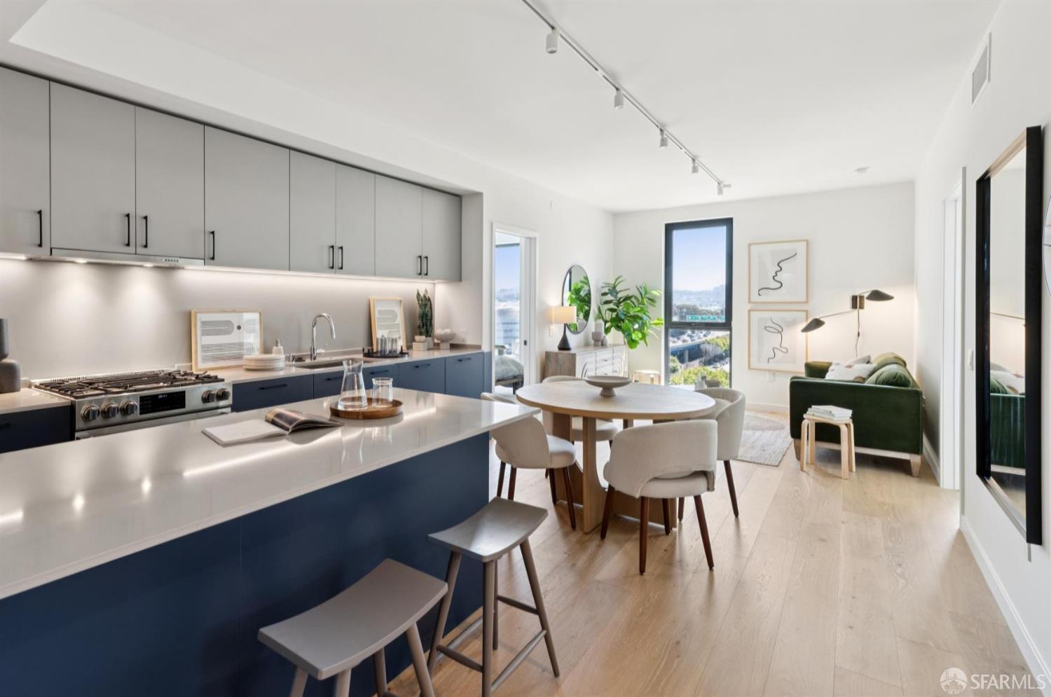 988 Harrison Street Unit: SB8