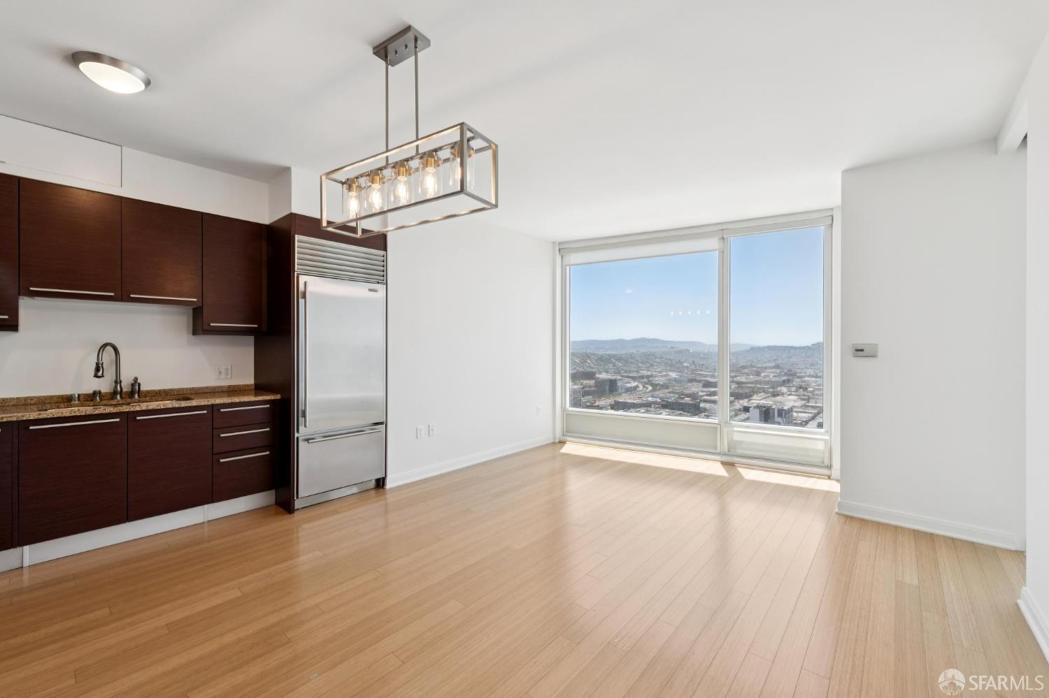 425 1st Street # 4304