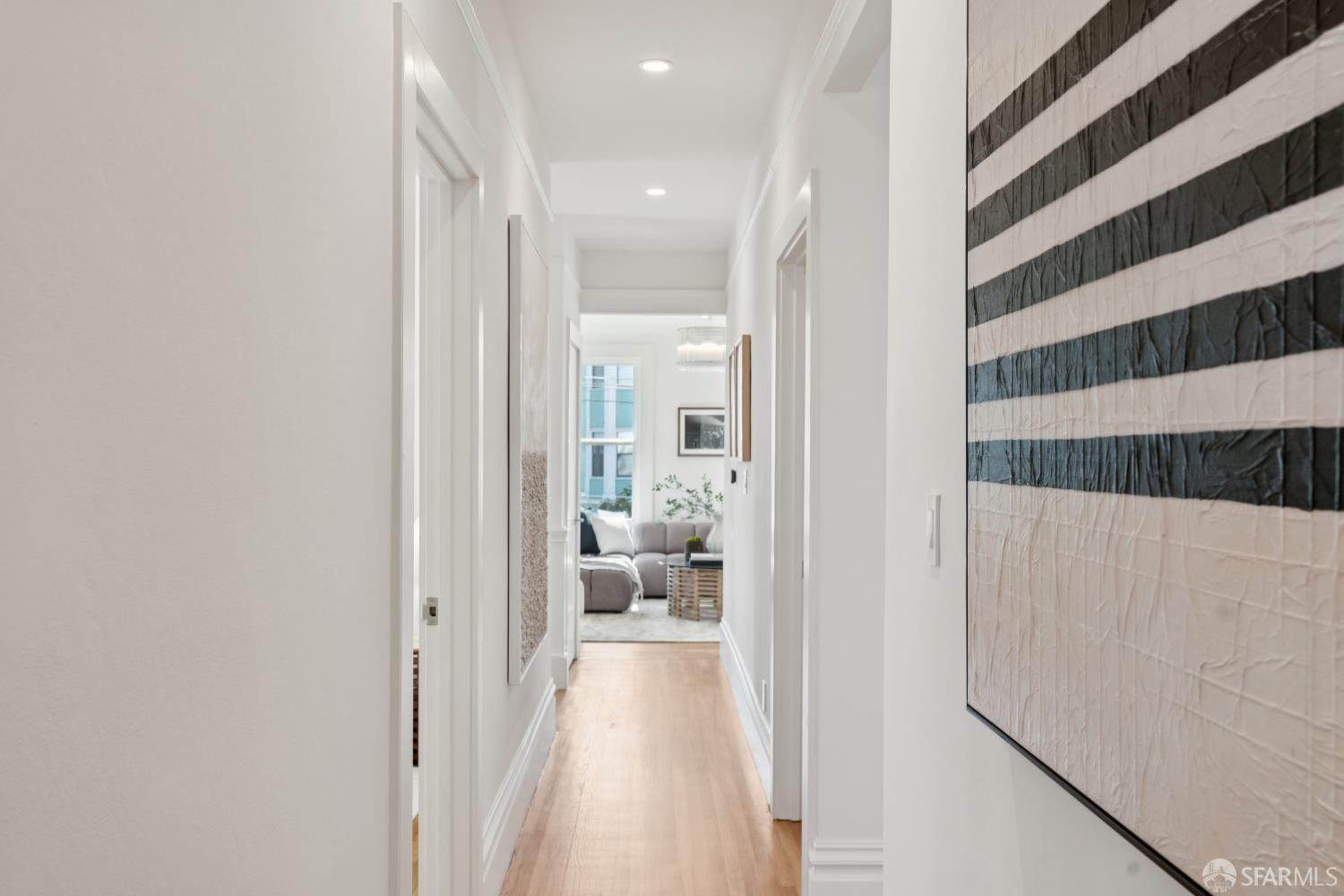 Photo #4: 426135794 Listing: Photo #4