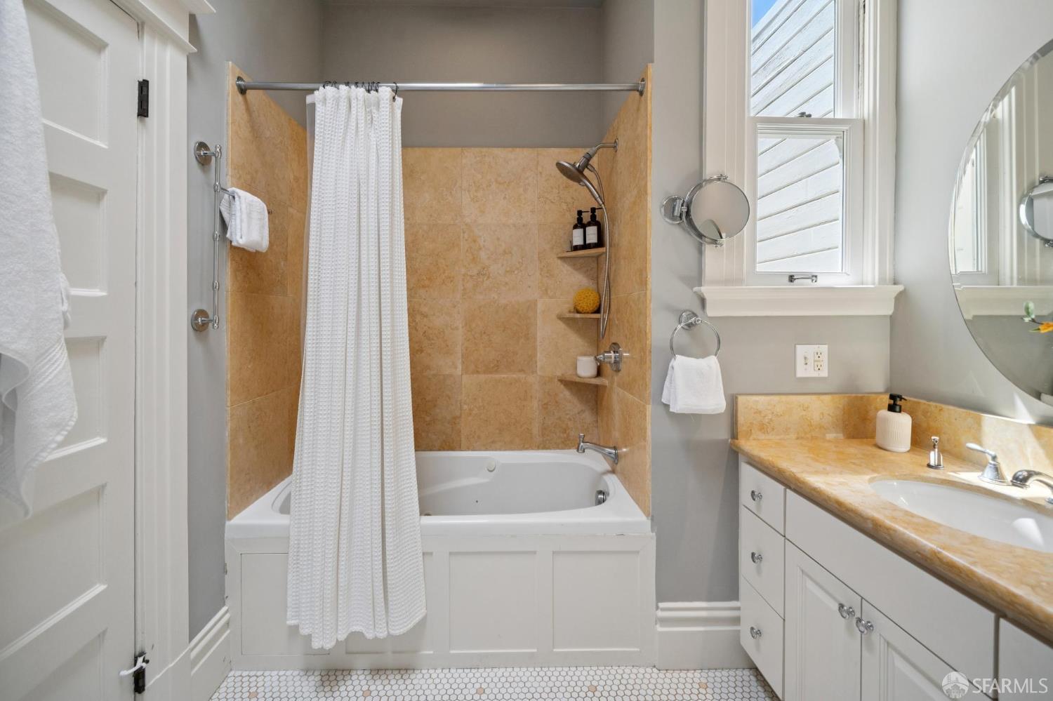 Photo #31: 426138996 Listing: Photo #31