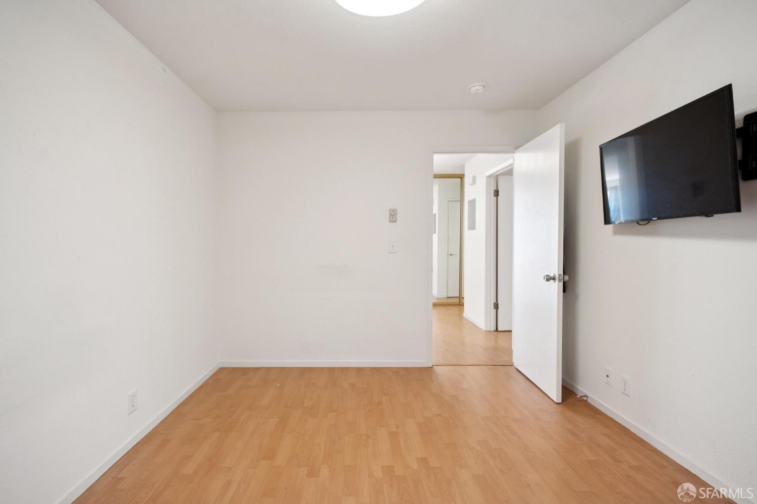 Photo #17: 426138578 Listing: Photo #17