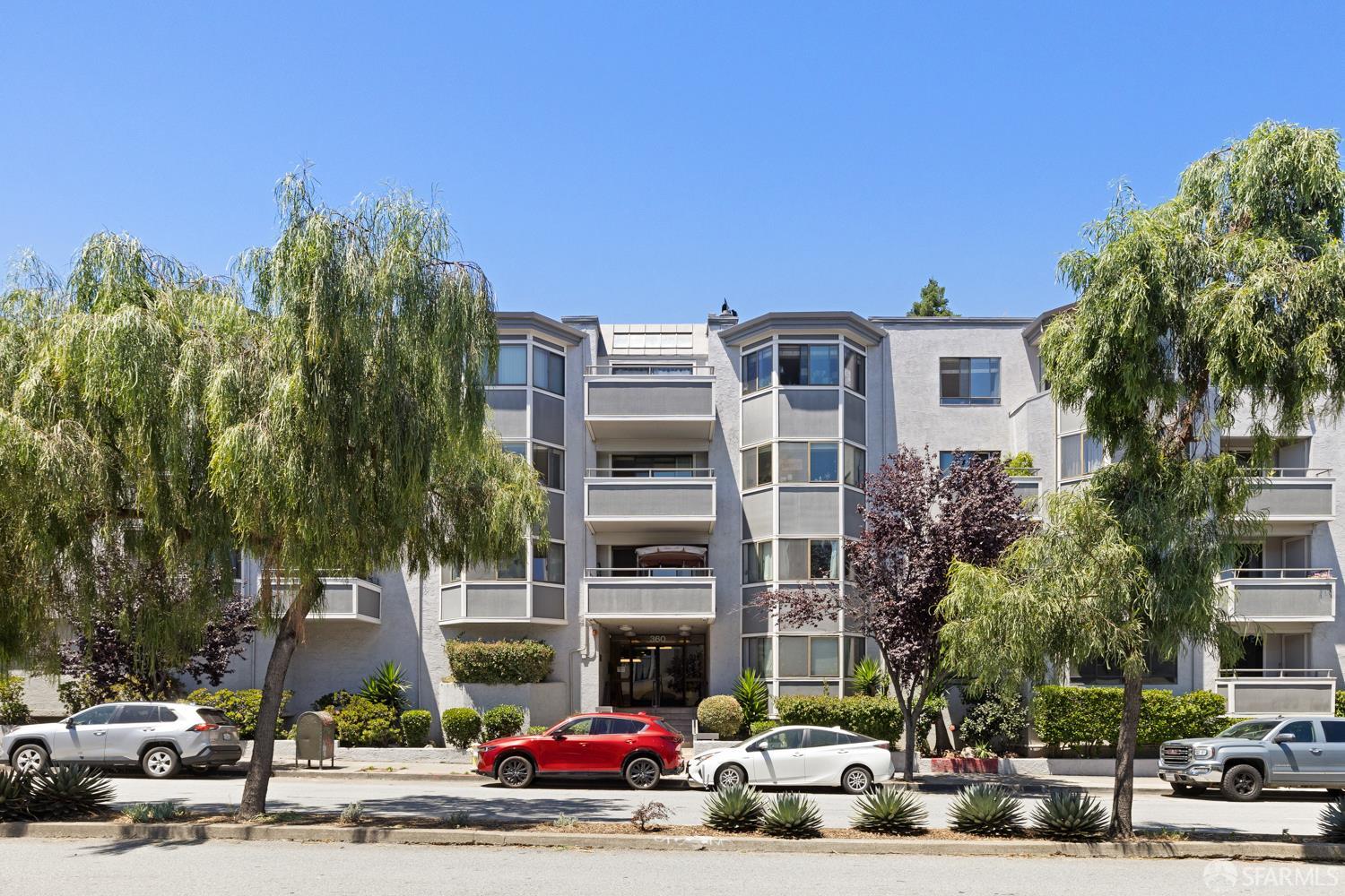 Photo #2: 426139462 Listing: Photo #2