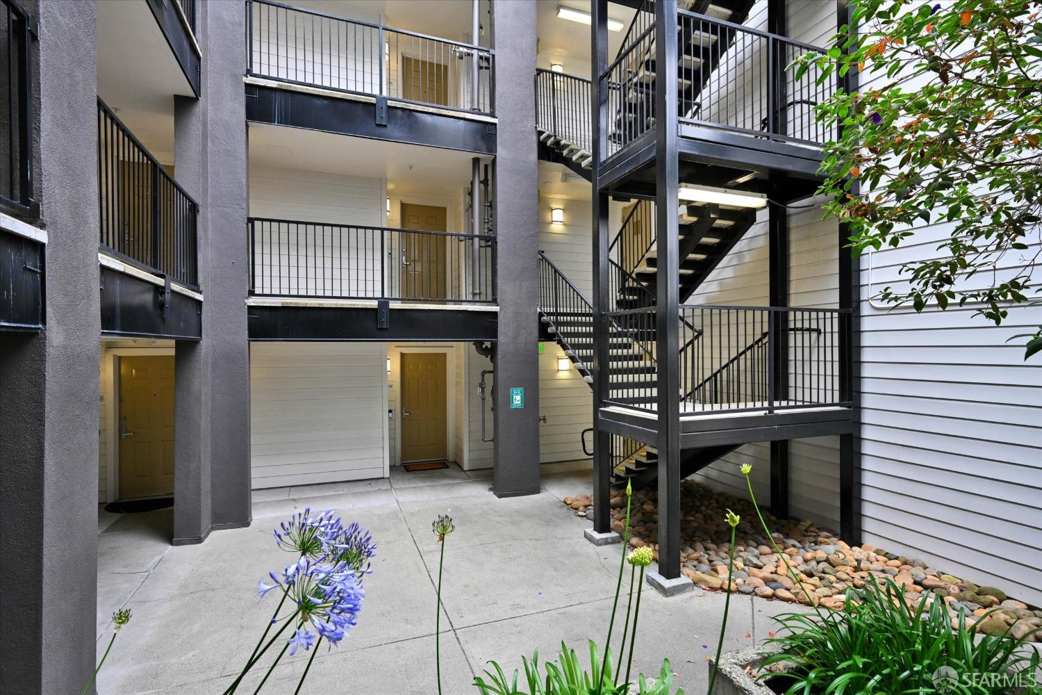 Photo #31: 426128752 Listing: Photo #31