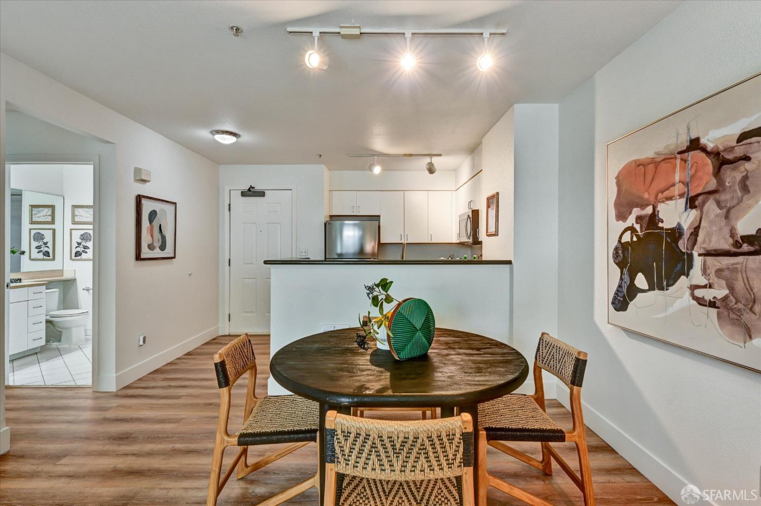 Photo #11: 426128752 Listing: Photo #11