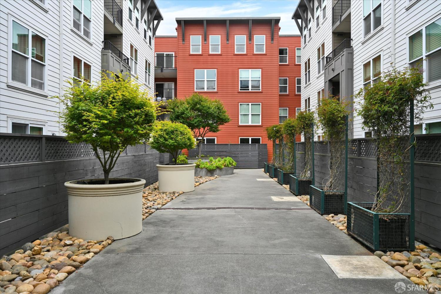 Photo #34: 426128752 Listing: Photo #34