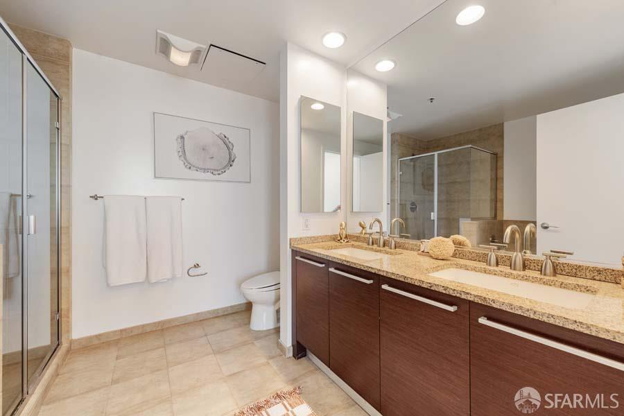 Photo #12: 425081765 Listing: Photo #12