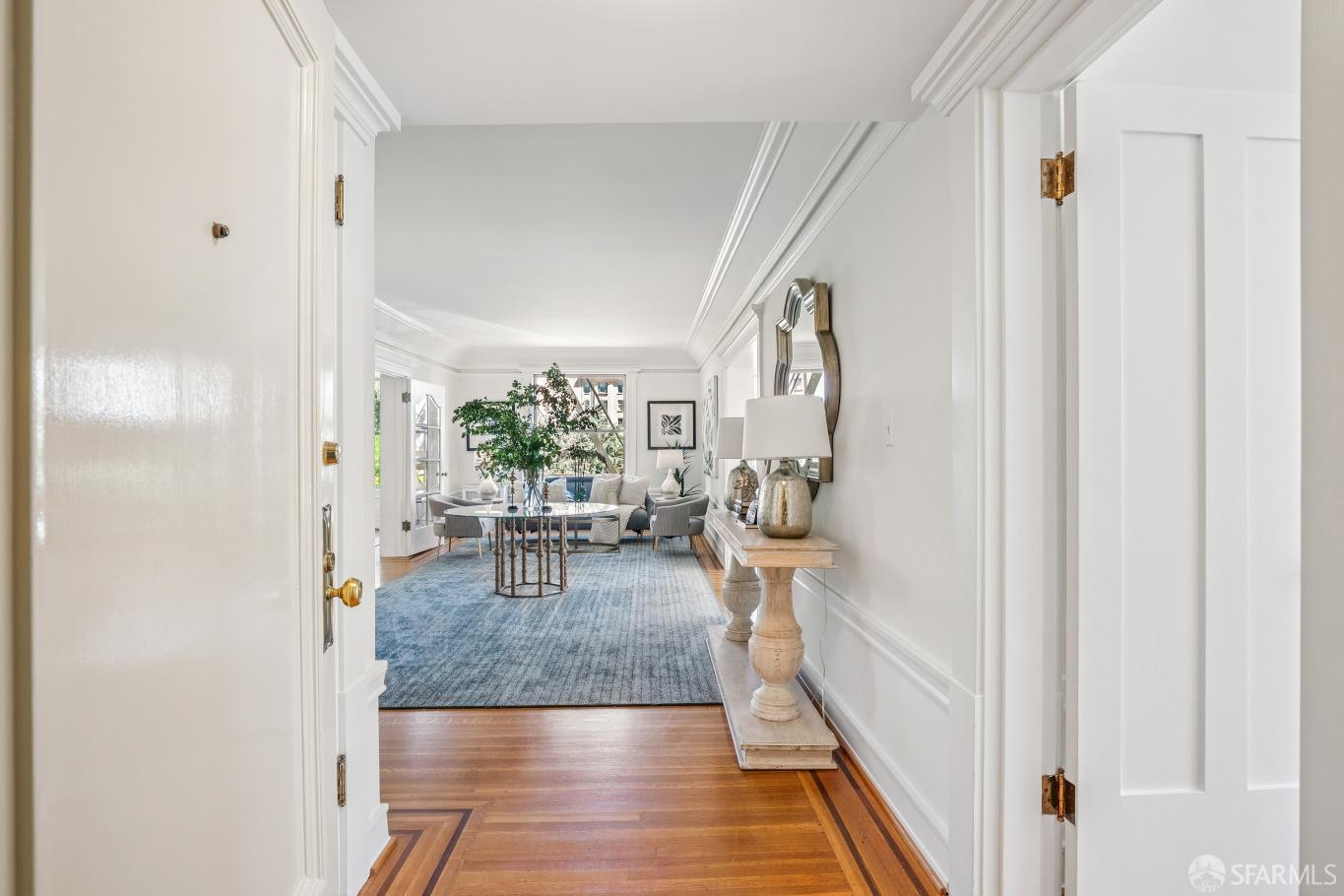 Photo #4: 426138362 Listing: Photo #4