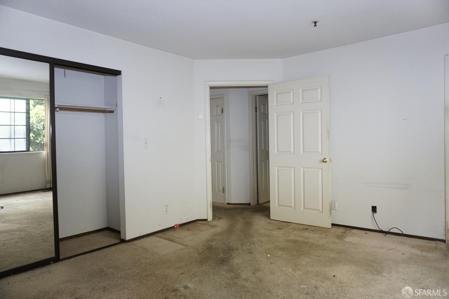 Photo #8: 426139593 Listing: Photo #8