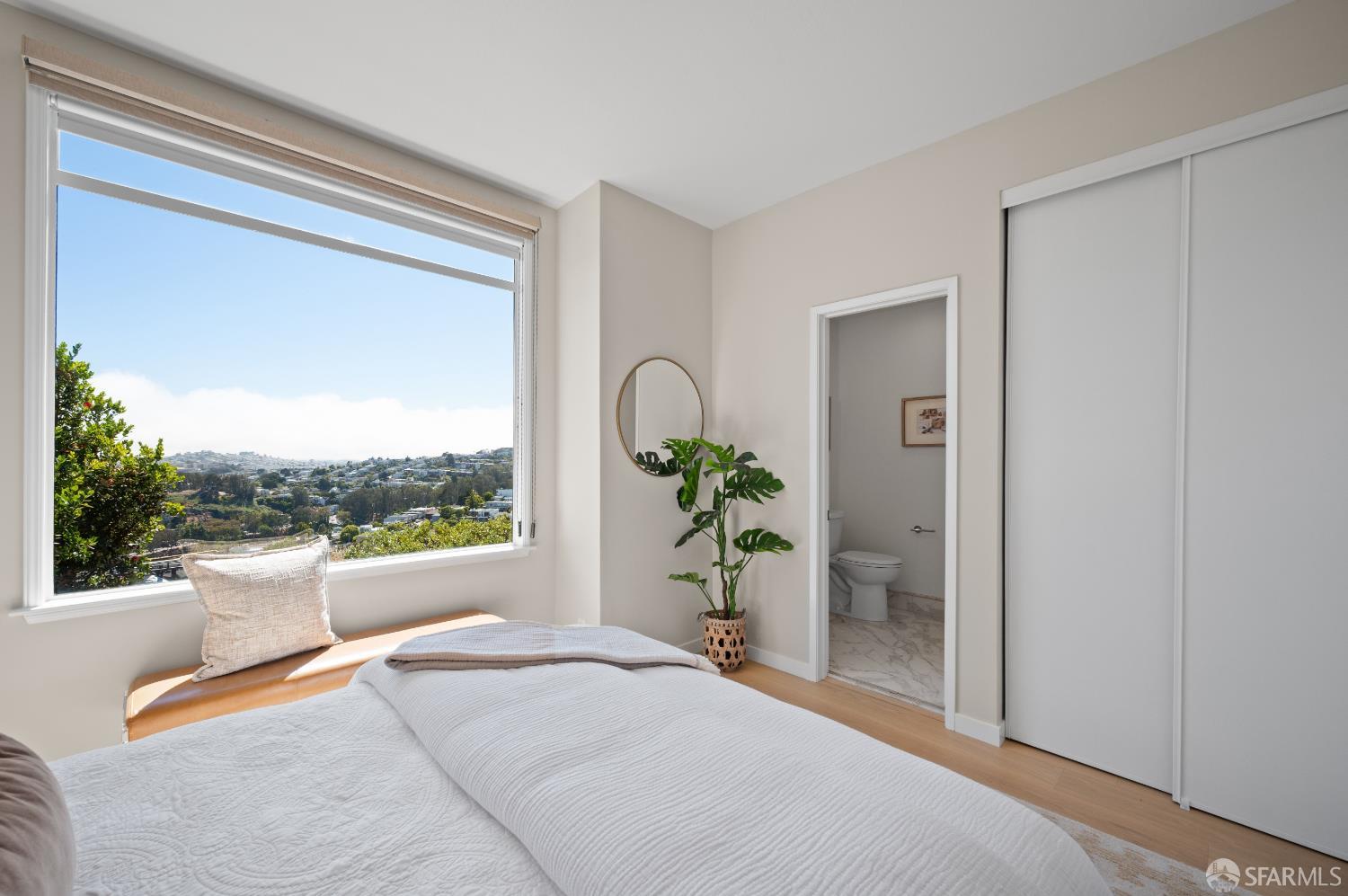Photo #11: 426139839 Listing: Photo #11