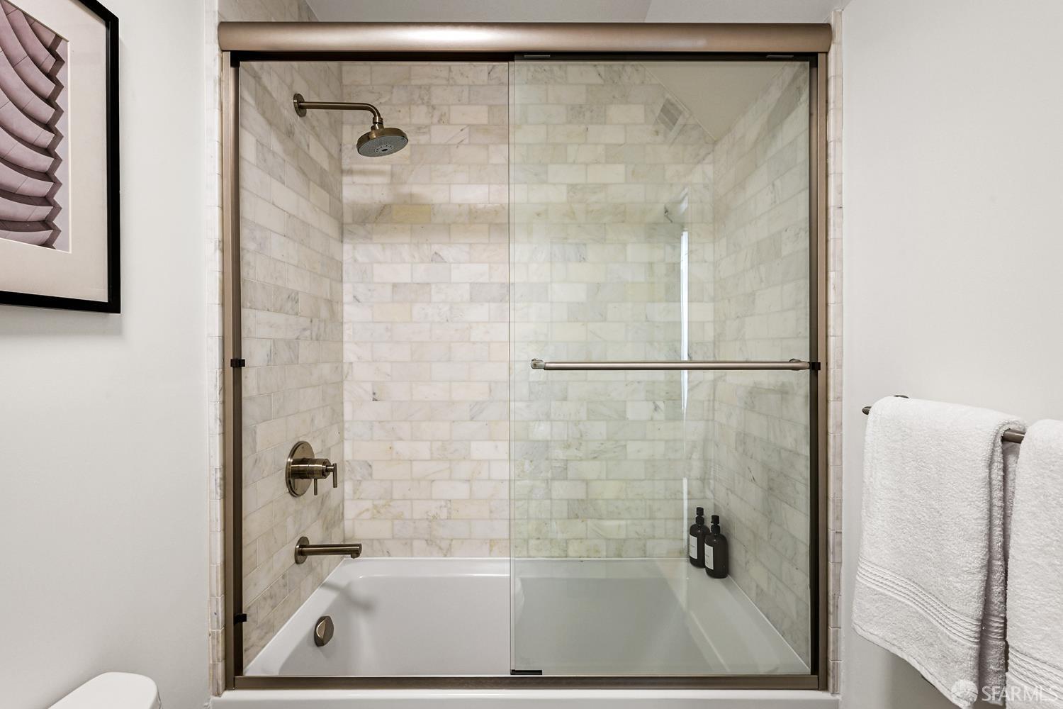 Photo #24: 426128398 Listing: Photo #24