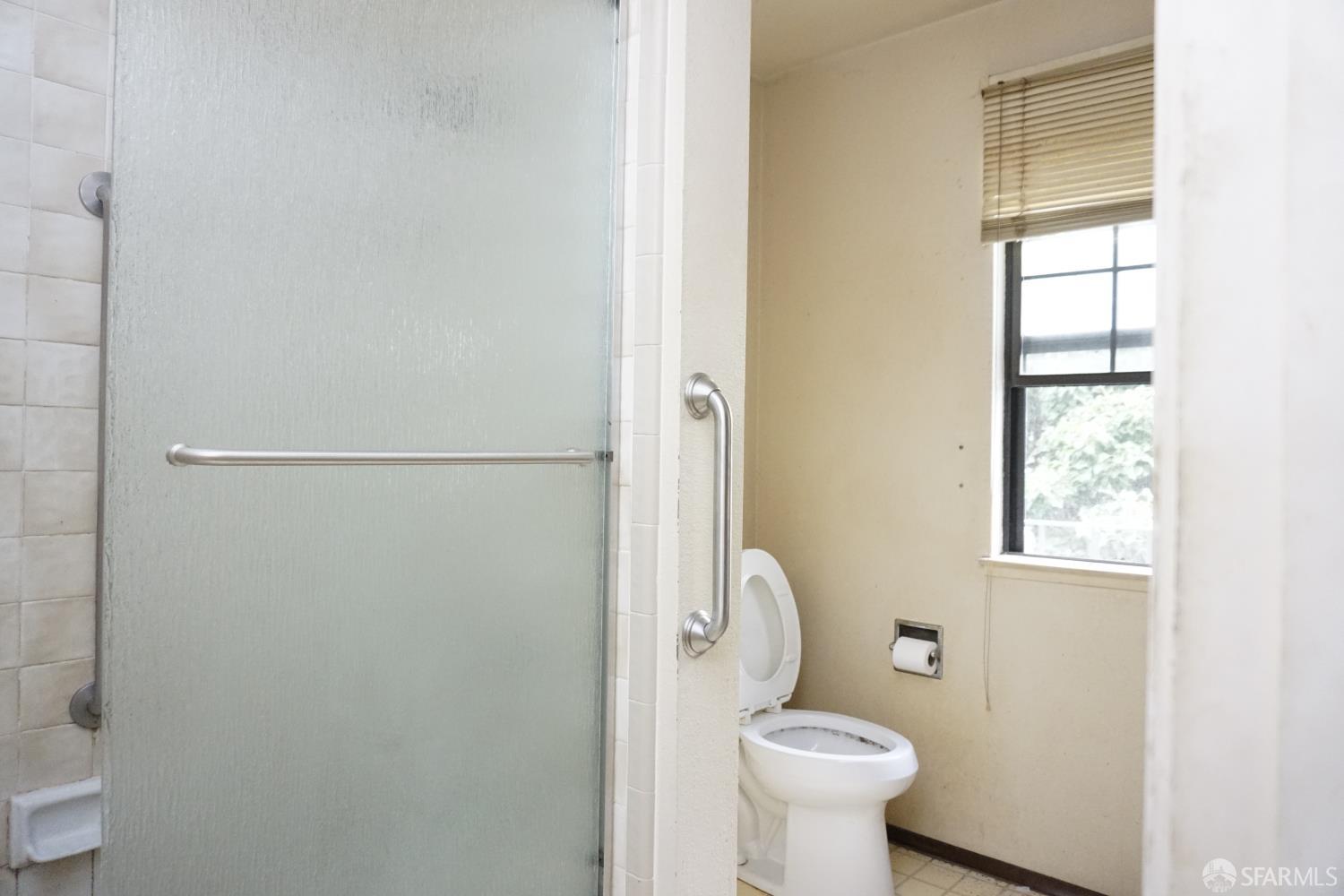 Photo #9: 426139593 Listing: Photo #9