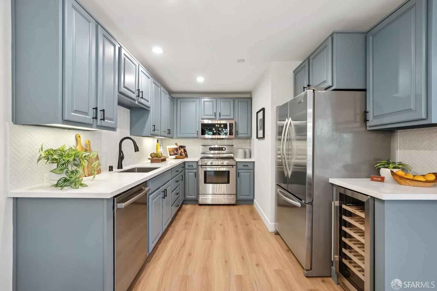 Photo #14: 426138231 Listing: Photo #14