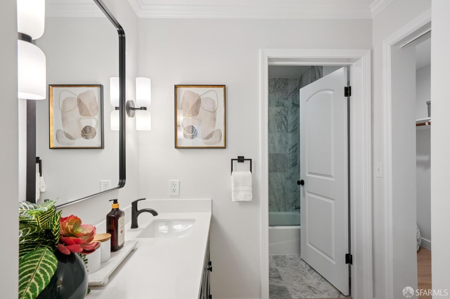 Photo #32: 426138231 Listing: Photo #32