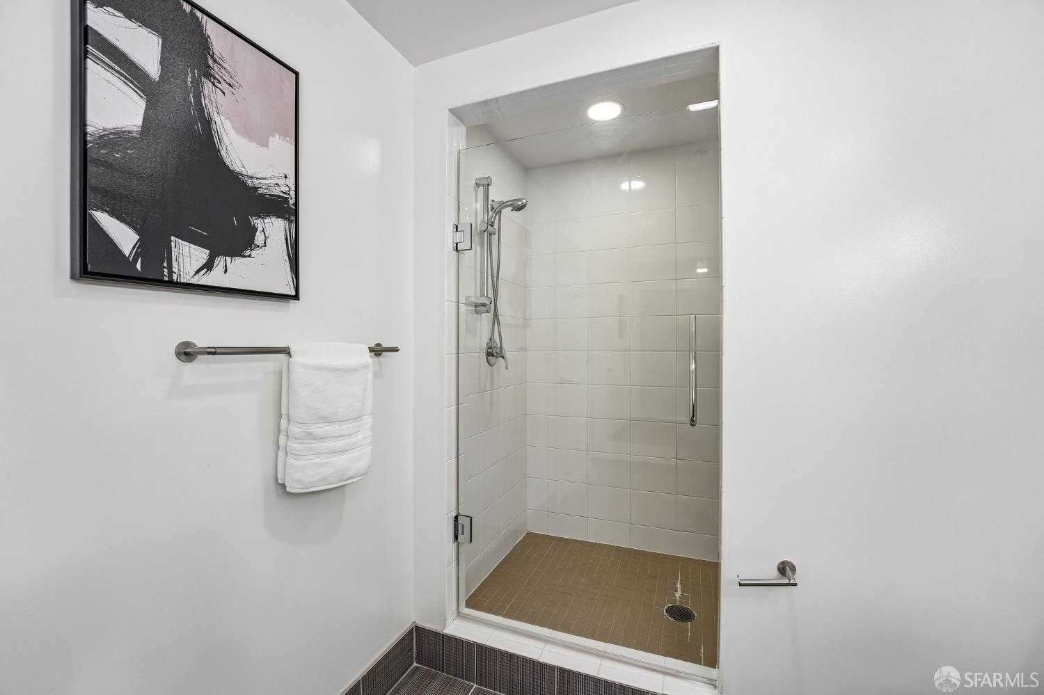Photo #43: 426138055 Listing: Photo #43