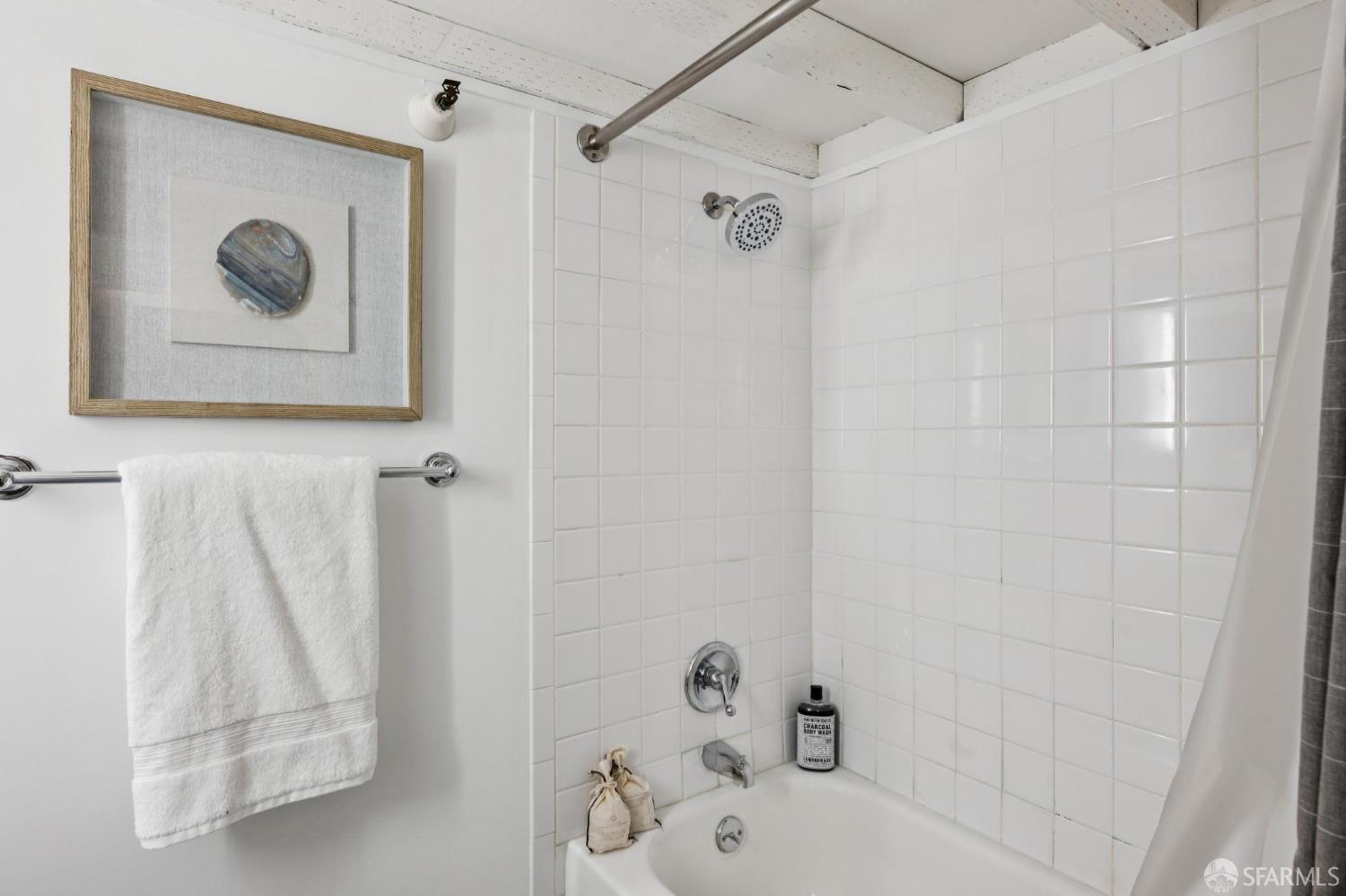 Photo #33: 426139646 Listing: Photo #33