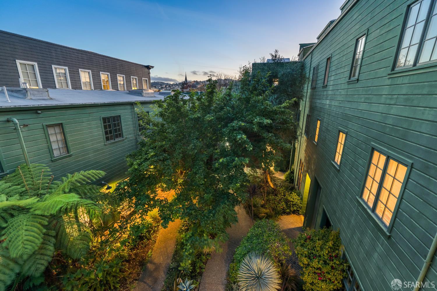 Photo #38: 426122571 Listing: Photo #38